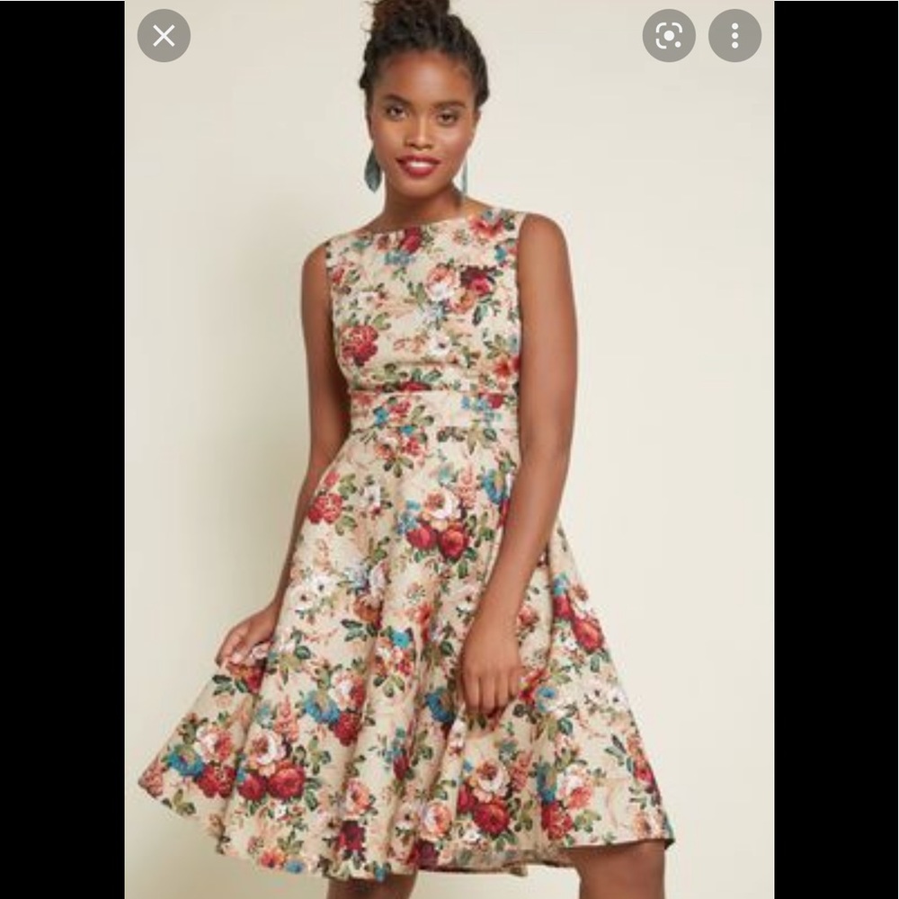 ModCloth NWT Fit & Flare Beige Floral Dress size XL
